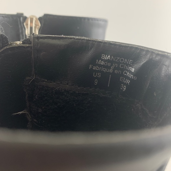 Black ankle boots with silver faux zipper detail - size 9 - Picture 5 of 10